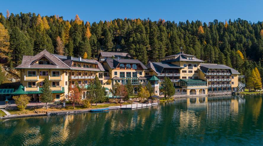 Hotel Jägerwirt vom See aus 2022-10-18_061 Hotel Jägerwirt vom See aus 2022-10-18_061